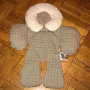 NWOT JJ cole reversible body support​​